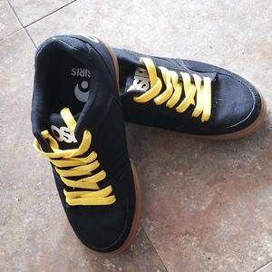 Osiris skate shoes